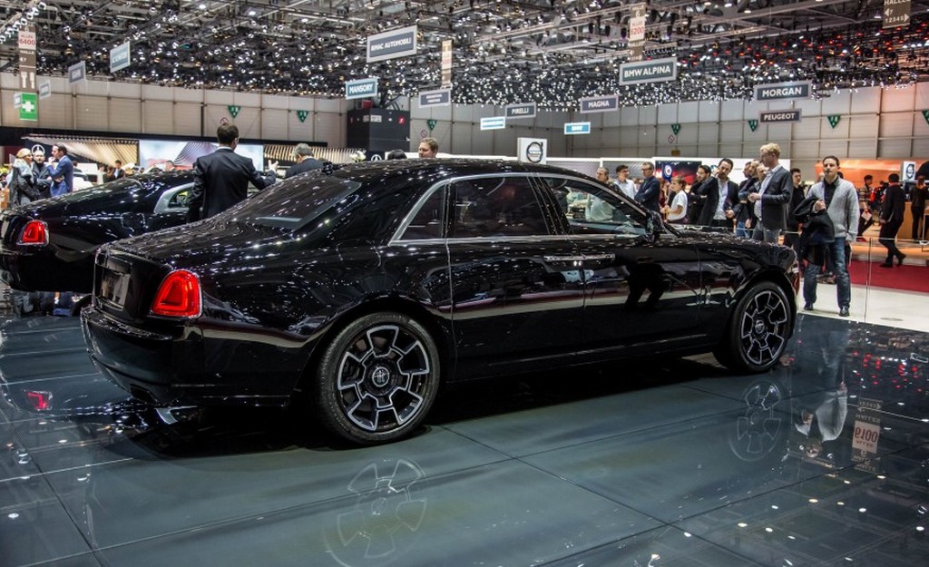ROLLS-ROYCE APRESENTA A EDIÇÃO ESPECIAL BLACK BADGE PARA OS MODELOS GHOST E WRAITH, foto 17