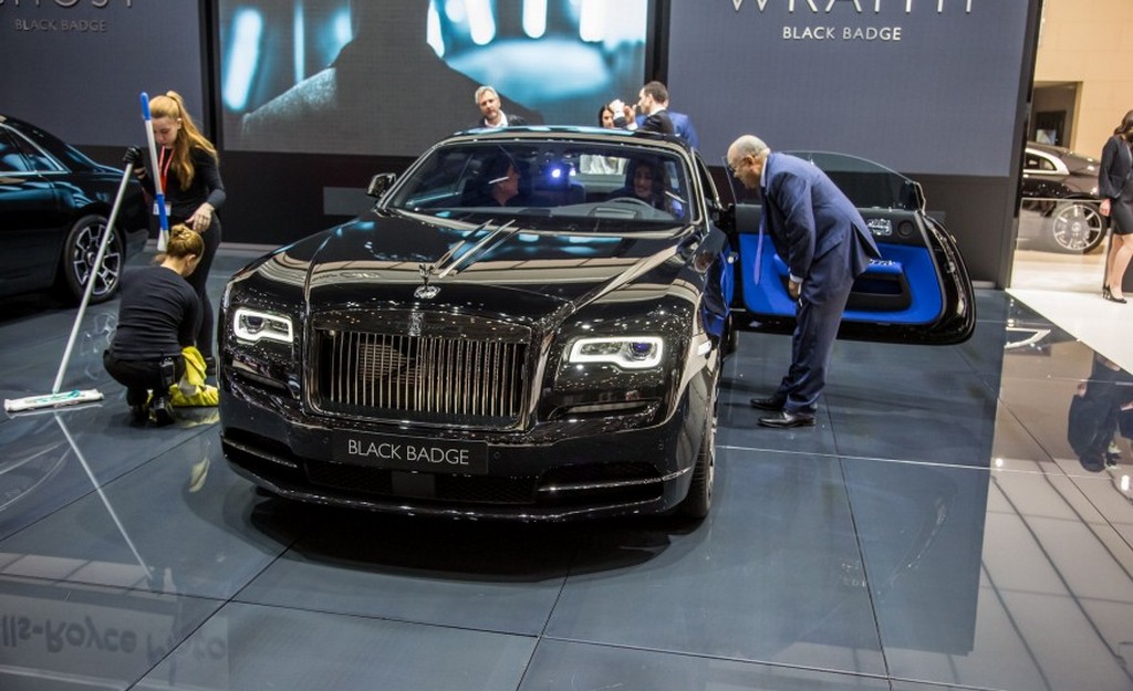 ROLLS-ROYCE APRESENTA A EDIÇÃO ESPECIAL BLACK BADGE PARA OS MODELOS GHOST E WRAITH, foto 35