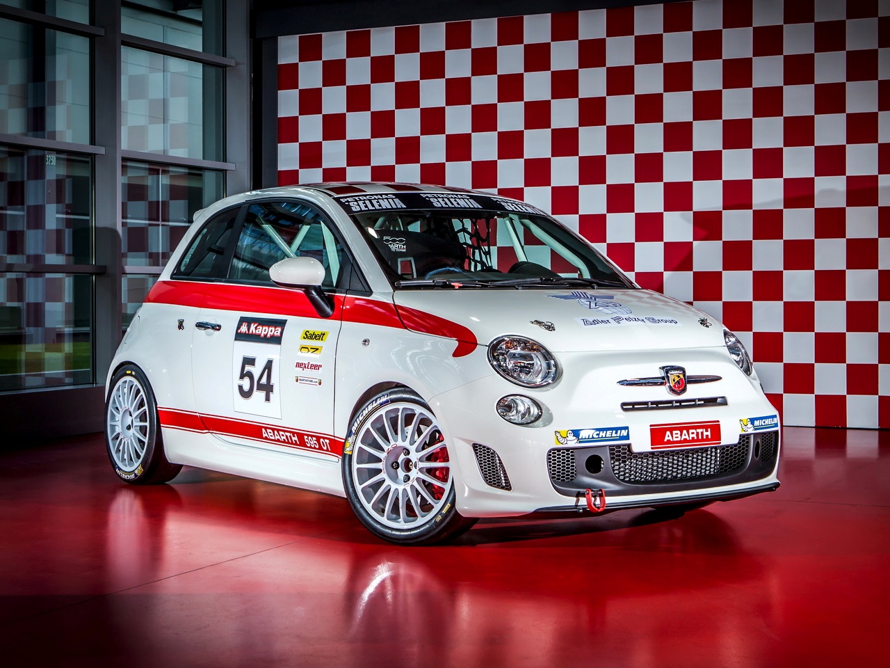 ABARTH 595 OT: 190 CV SOMENTE PARA COMPETIÇÕES, foto 1