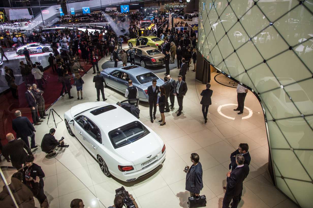 BENTLEY RECEBE PRÊMIO POR SEU STAND NO SALÃO DE GENEBRA, foto 3