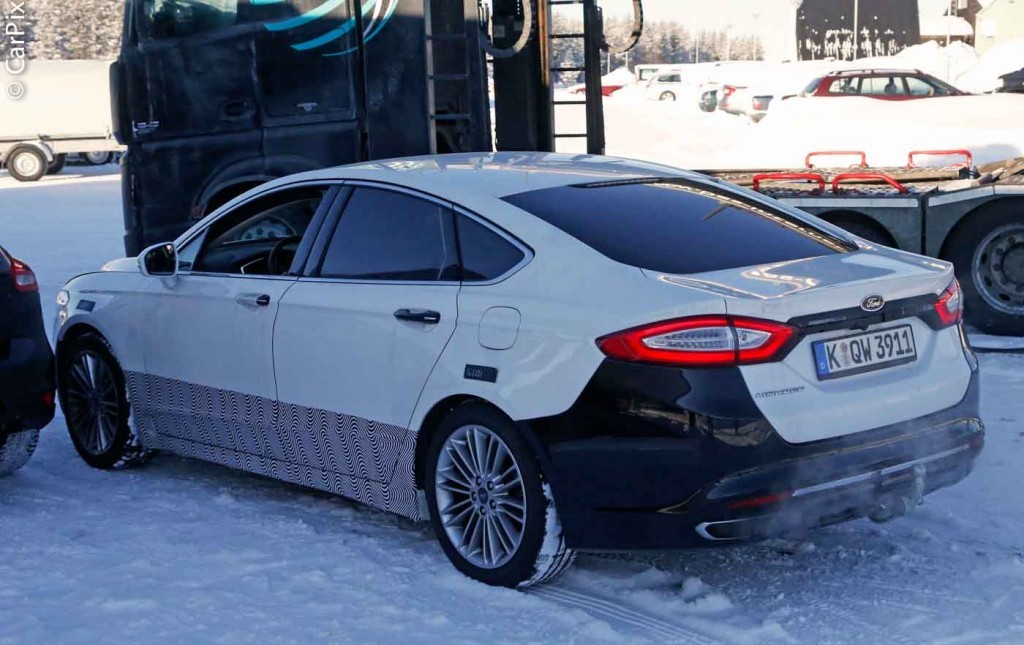 FACELIFT DO MONDEO SERÁ MOSTRADO EM PARIS, foto 4