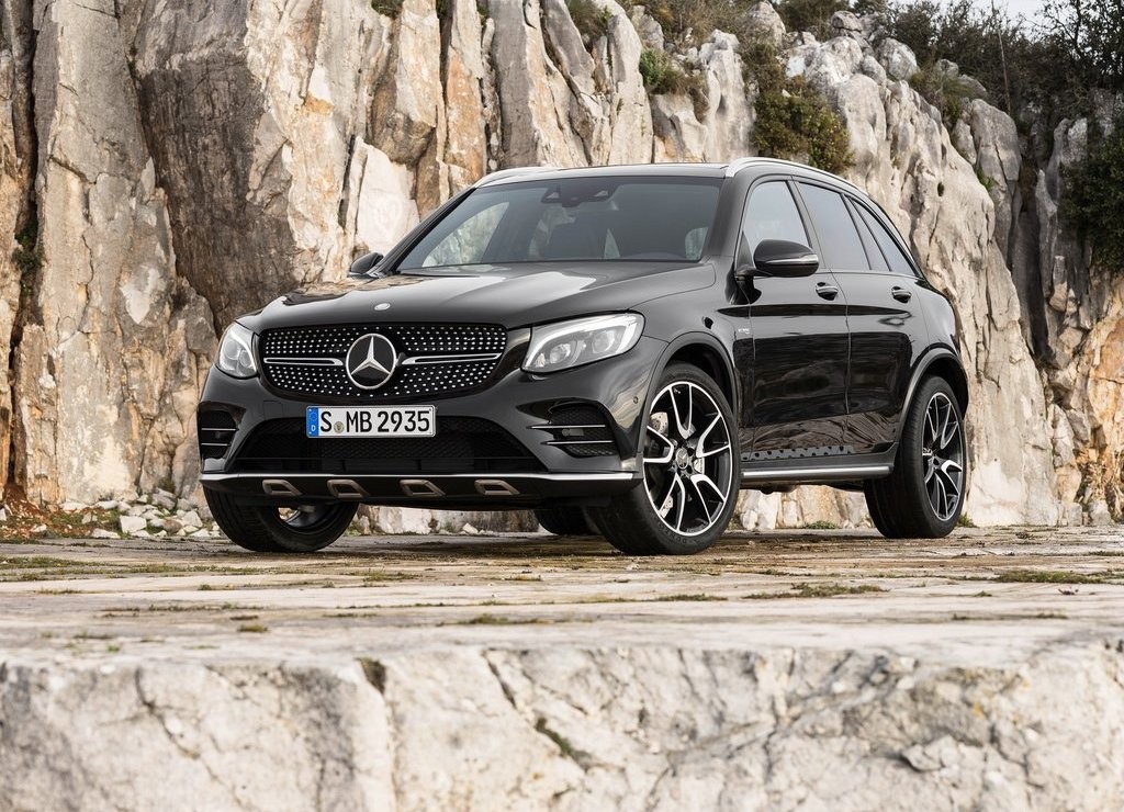 MERCEDES-AMG GLC 43 4MATIC REVELADO ANTES DA ESTREIA NO SALÃO DE NEW YORK, foto 2