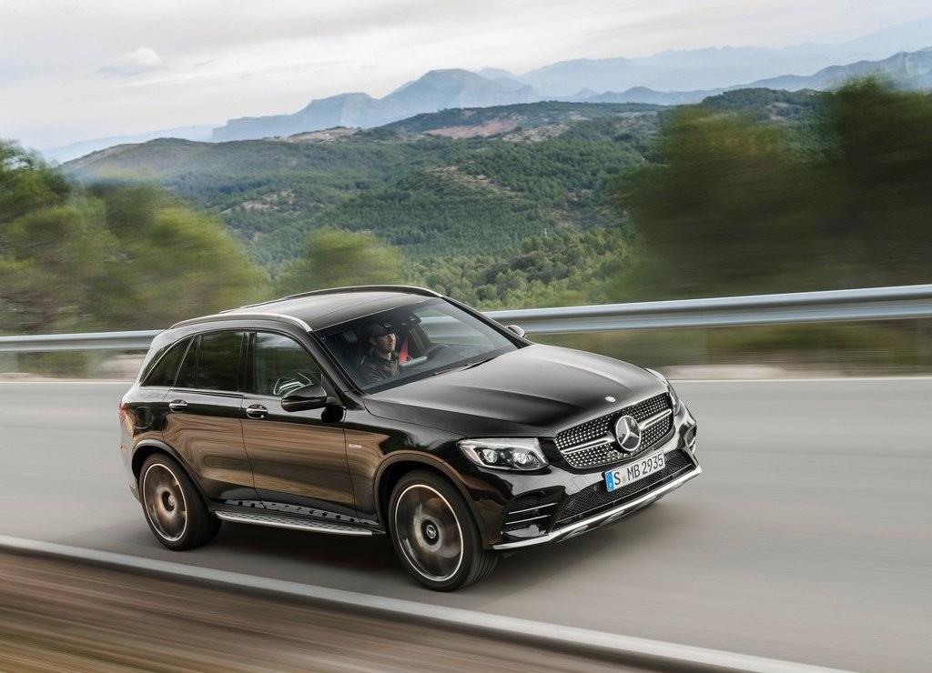 MERCEDES-AMG GLC 43 4MATIC REVELADO ANTES DA ESTREIA NO SALÃO DE NEW YORK, foto 7