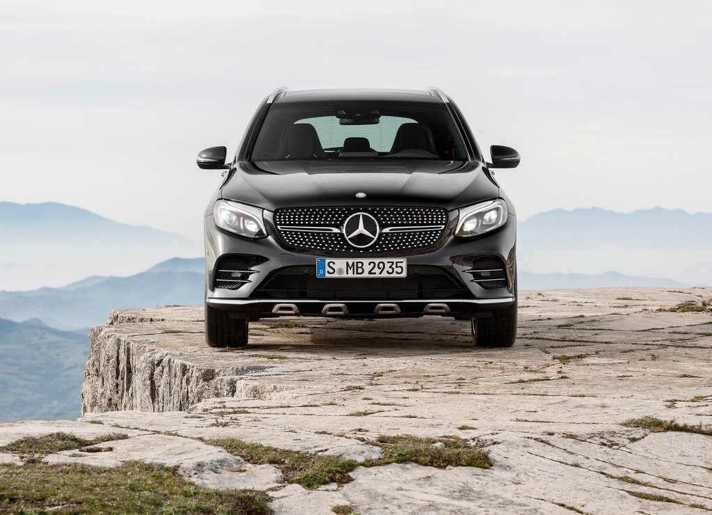 MERCEDES-AMG GLC 43 4MATIC REVELADO ANTES DA ESTREIA NO SALÃO DE NEW YORK, foto 21