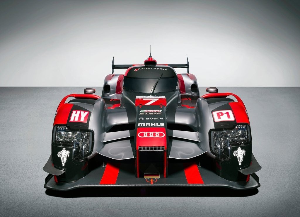 AUDI APRESENTA O NOVO R18 DE COMPETIÇÃO NA CONFIGURAÇÃO FINAL, foto 8