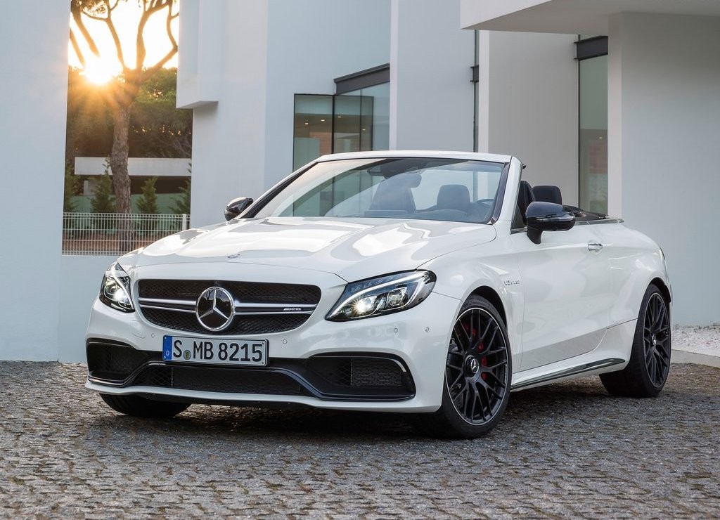 MERCEDES-AMG C 63 CABRIOLET ESTREIA EM NEW YORK, foto 3