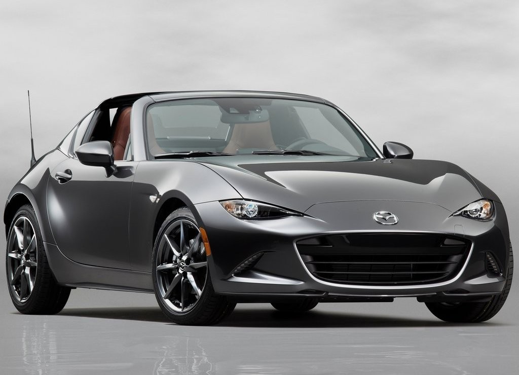 MAZDA APRESENTA O MX-5 RF EM NEW YORK, foto 1