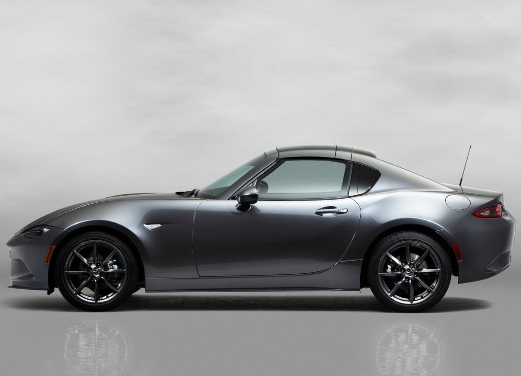 MAZDA APRESENTA O MX-5 RF EM NEW YORK, foto 4