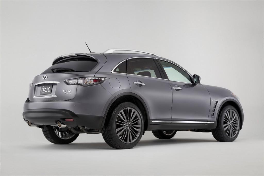 INFINITI QX70 LIMITED EDITION CHEGA A NEW YORK COM ALGUNS RETOQUES, foto 2