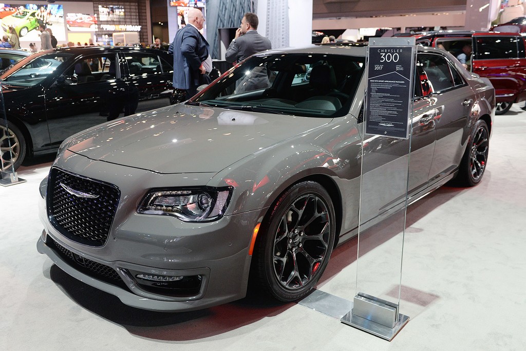 CHRYSLER APRESENTA EM NEW YORK O PACOTE SPORT PARA O 300S, foto 7