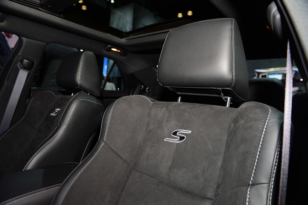 CHRYSLER APRESENTA EM NEW YORK O PACOTE SPORT PARA O 300S, foto 16