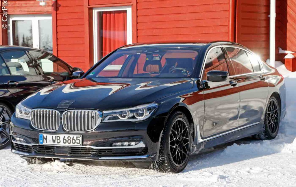 BMW M7 PODE ESTAR CHEGANDO, foto 1