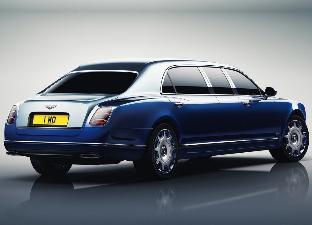 BENTLEY MULSANNE GRAND LIMOUSINE BY MULLINER: LUXO E SOFISTICAÇÃO PARA SEIS PESSOAS, foto 3