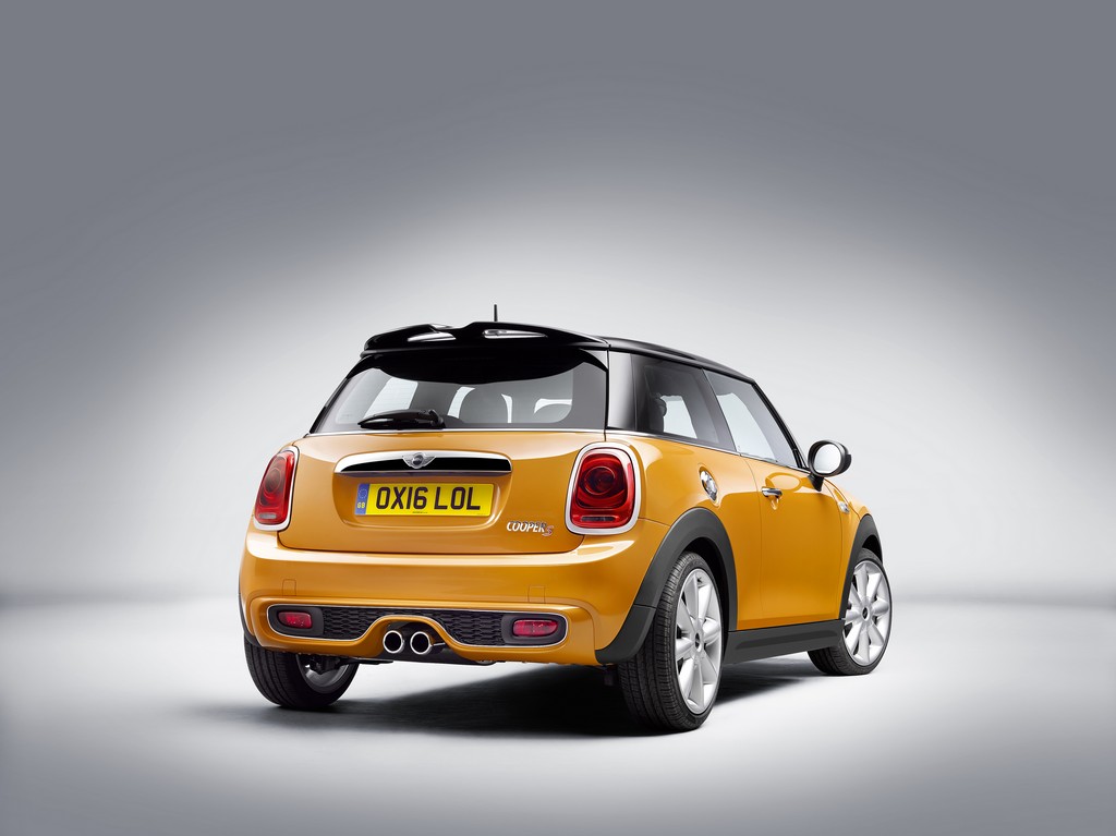 MINI REVELA AS NOVAS ‘PORTAS TESOURA’ PARA SEUS MODELOS, foto 4