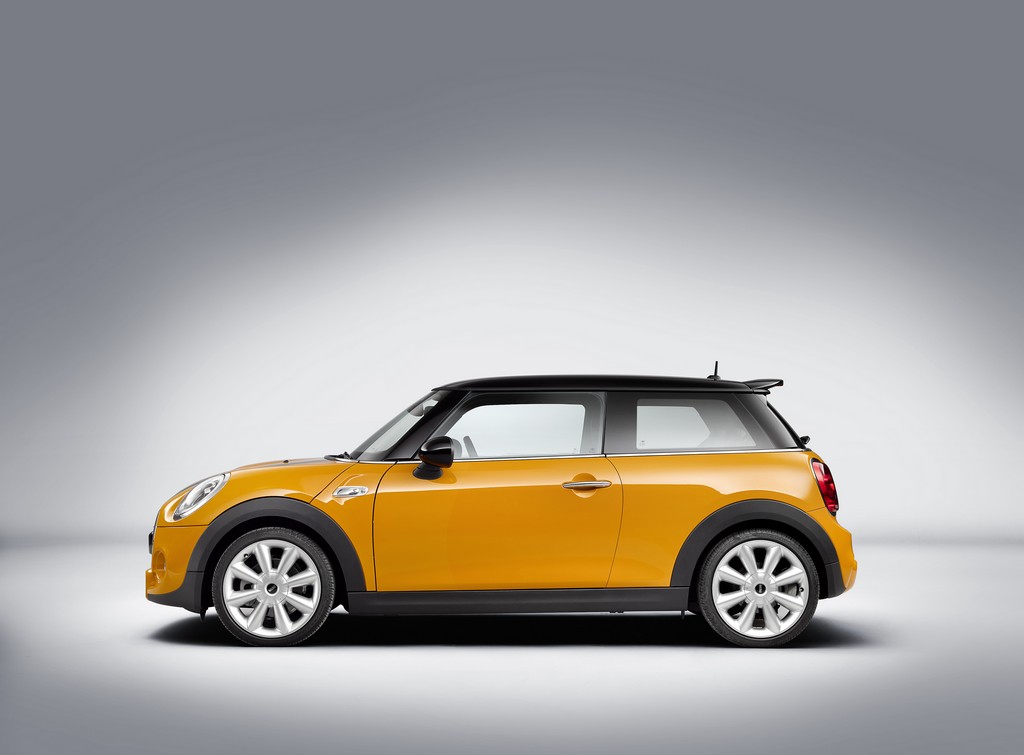 MINI REVELA AS NOVAS ‘PORTAS TESOURA’ PARA SEUS MODELOS, foto 7