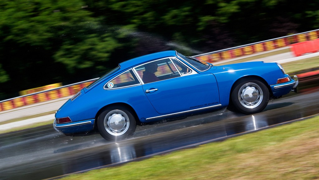 PORSCHE APRESENTA NOVOS PNEUS PARA SEUS MODELOS CLÁSSICOS, foto 4