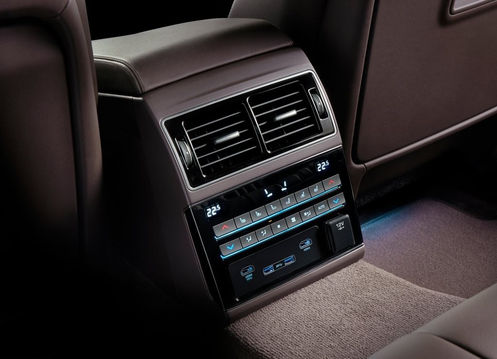 JAGUAR XF L REVELADO EM PEQUIM E SERÁ EXCLUSIVO PARA A CHINA, foto 12