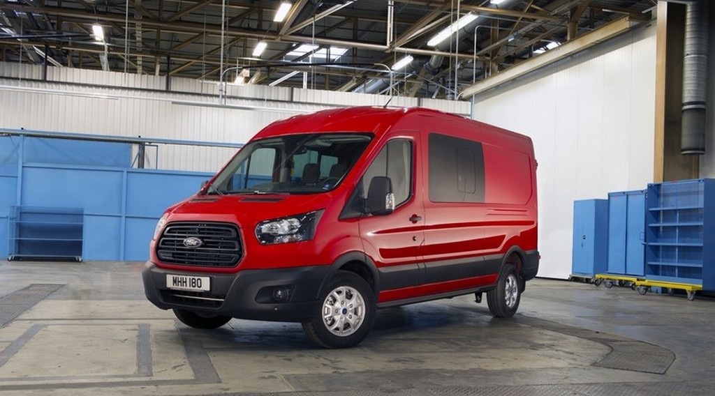 FORD TRANSIT E TRANSIT CUSTOM OFERECEM AGORA MAIS EQUIPAMENTO, foto 1