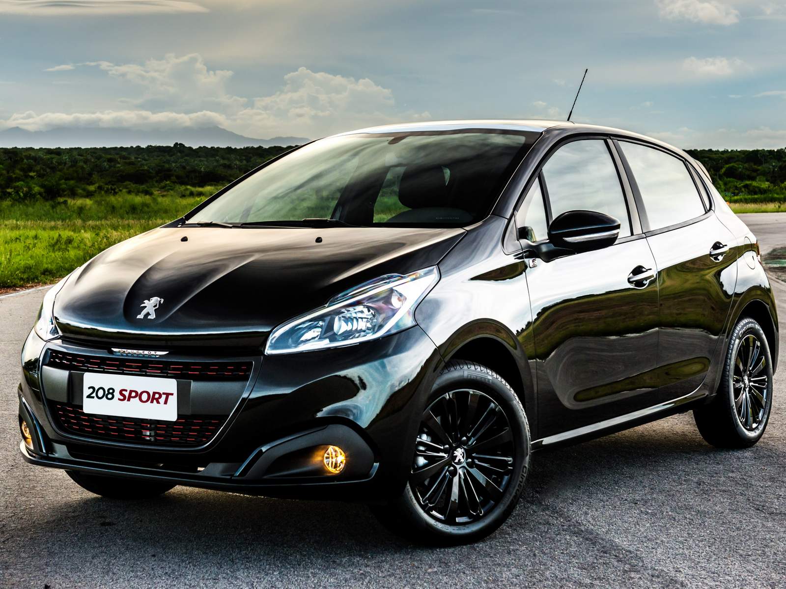 PEUGEOT 208 SPORT SURGE COM UMA ESTÉTICA ESPORTIVA, foto 1