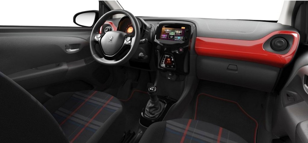 PEUGEOT 108 AGORA TAMBÉM COM O ACABAMENTO GT LINE, foto 4