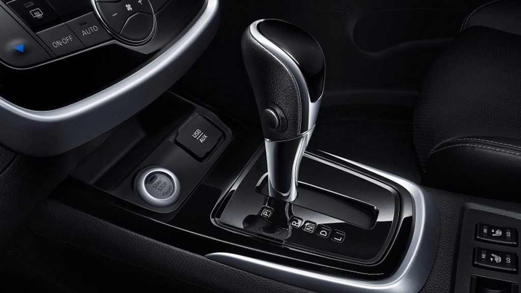NOVO NISSAN TIIDA FOI APRESENTADO NA CHINA, foto 6