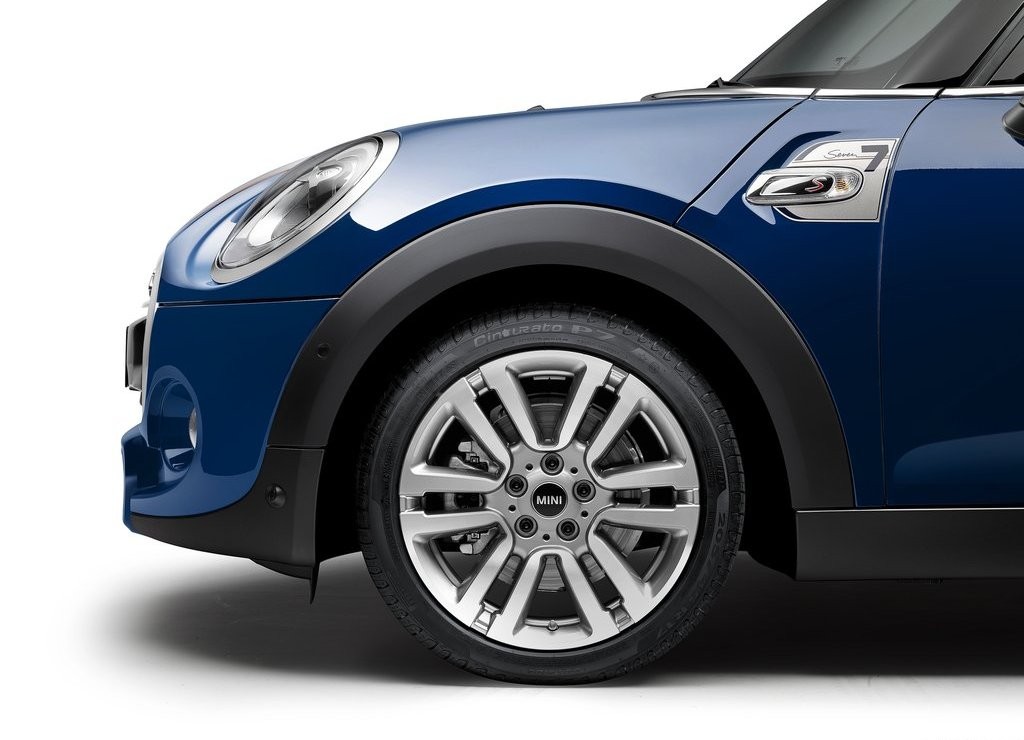 MINI SEVEN PRESTA HOMENAGEM AO MINI AUSTIN SEVEN DE 1959, foto 13
