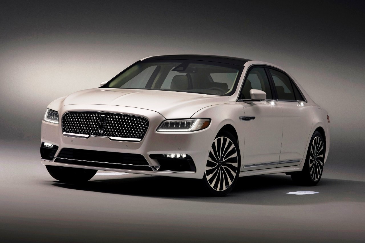 NOVO LINCOLN CONTINENTAL, CLÁSSICO DA FORD, TRAZ MUITA MODERNIDADE E ATÉ UMA TECNOLOGIA DE ‘BOAS-VINDAS’, foto 1