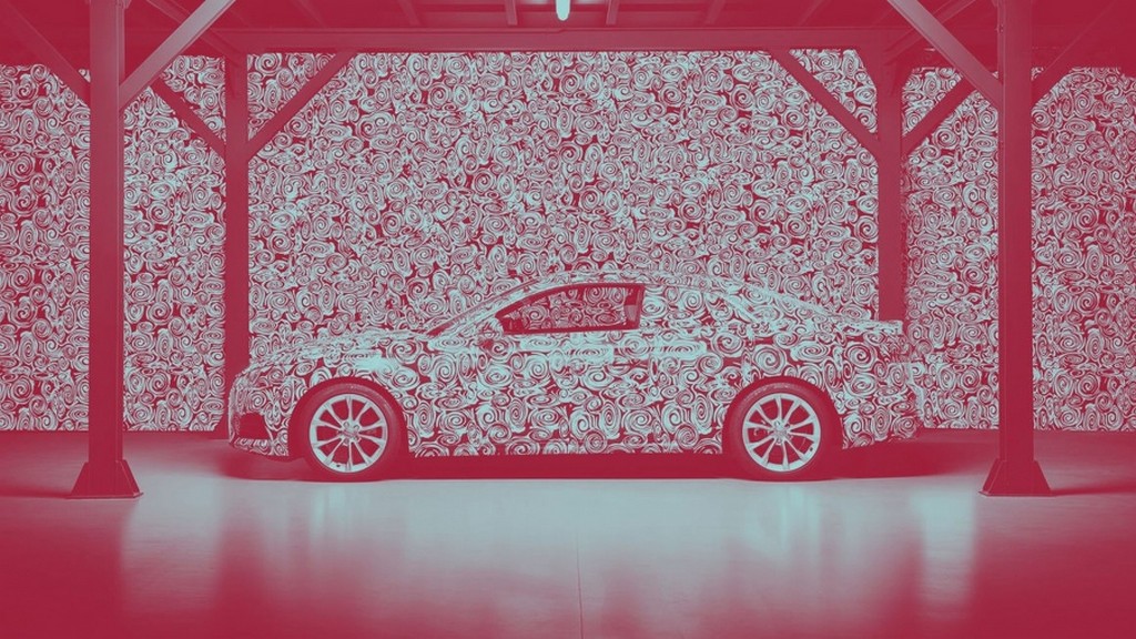 AUDI DIVULGA TEASER DO A5 COUPE CAMUFLADO, foto 2