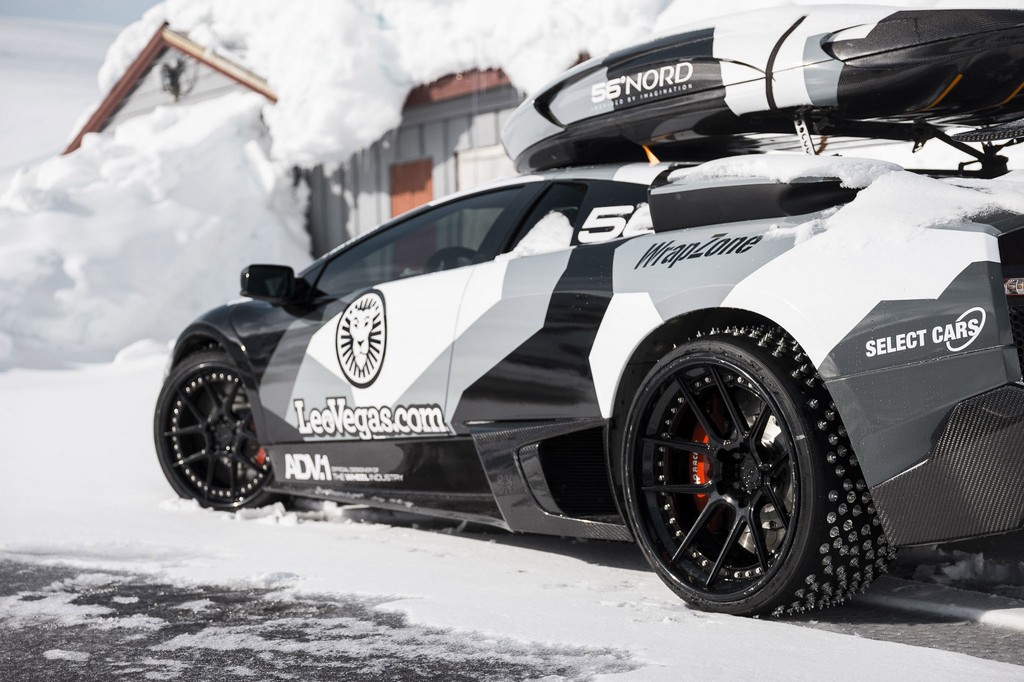 UM LAMBORGHINI MURCIELAGO DE 2006 FAZENDO ACROBACIAS NA NEVE, foto 8