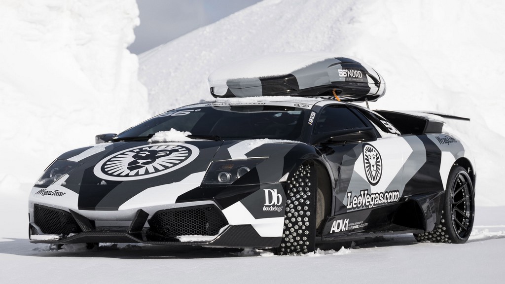 UM LAMBORGHINI MURCIELAGO DE 2006 FAZENDO ACROBACIAS NA NEVE, foto 10