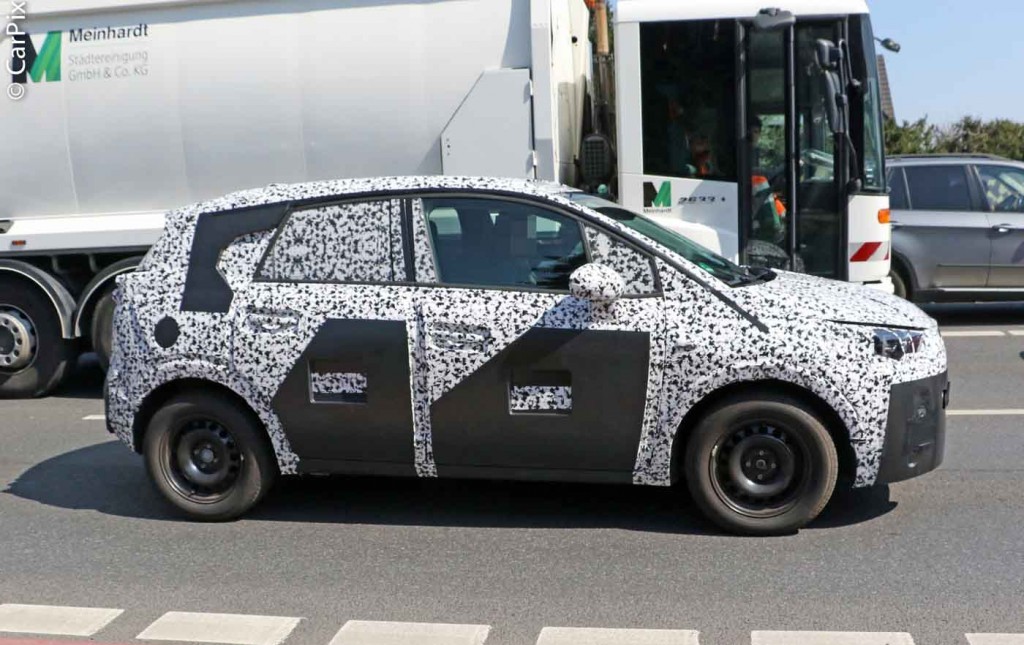 NOVO OPEL MERIVA EM TESTES DE DESENVOLVIMENTO, foto 3