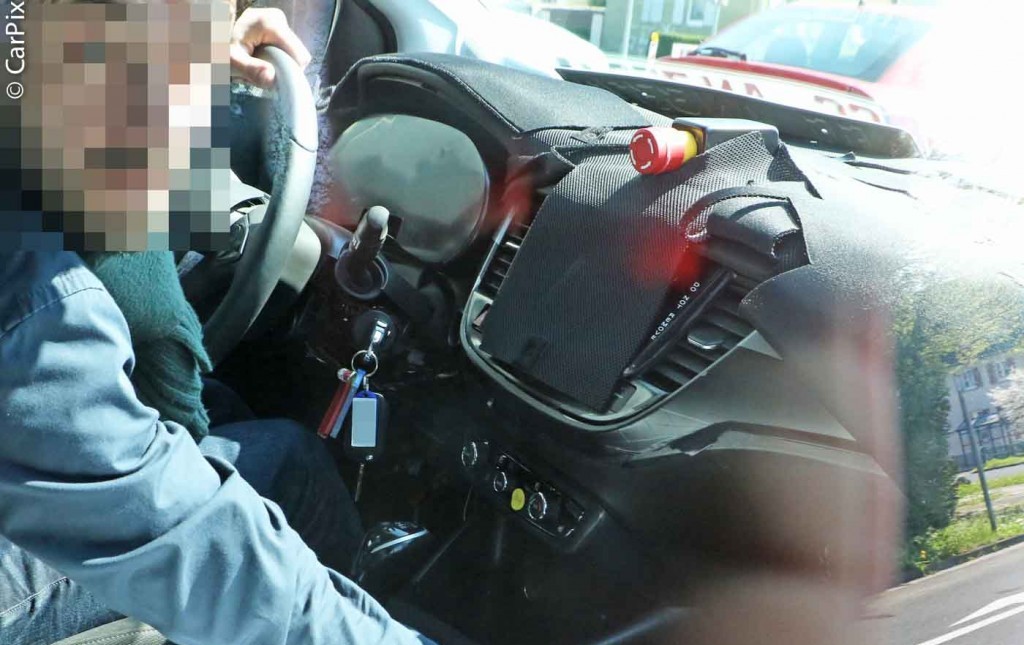 NOVO OPEL MERIVA EM TESTES DE DESENVOLVIMENTO, foto 6