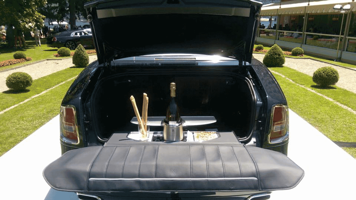 ROLLS-ROYCE PHANTOM ZENITH EDITION NA VERSÃO DROPHEAD COUPE PRESENTE EM VILLA D’ESTE, foto 4