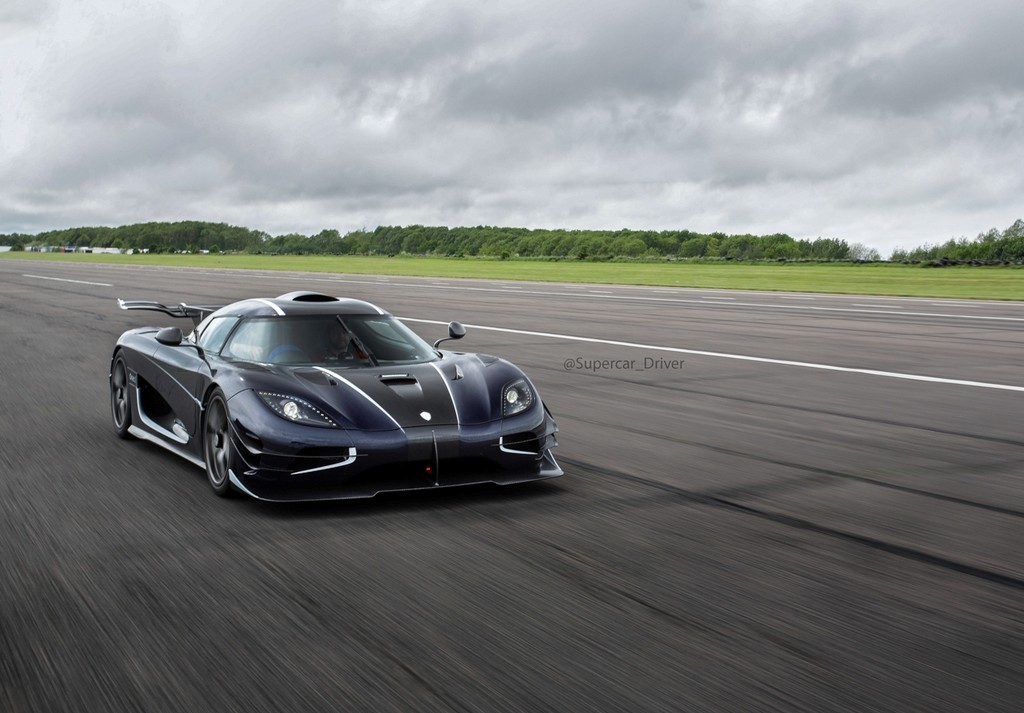 KOENIGSEGG ONE:1 BATE RECORDE DE VELOCIDADE NO VMAX200 NO REINO UNIDO, foto 3