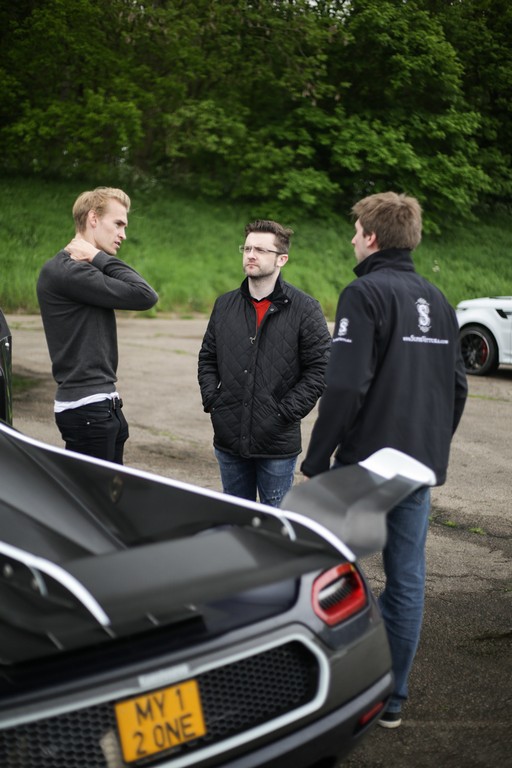 KOENIGSEGG ONE:1 BATE RECORDE DE VELOCIDADE NO VMAX200 NO REINO UNIDO, foto 11