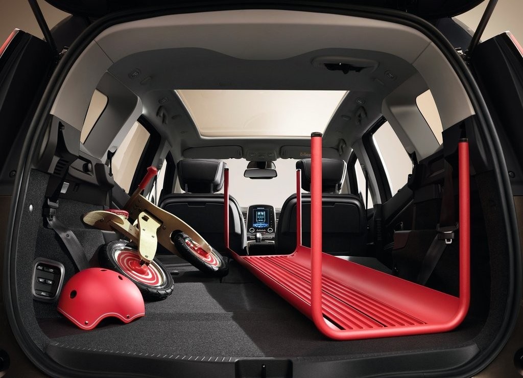 NOVO RENAULT GRAND SCENIC CHEGA COM CARROCERIA DE SETE LUGARES, foto 7