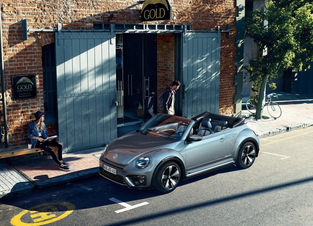 VOLKSWAGEN ATUALIZA O BEETLE, foto 3
