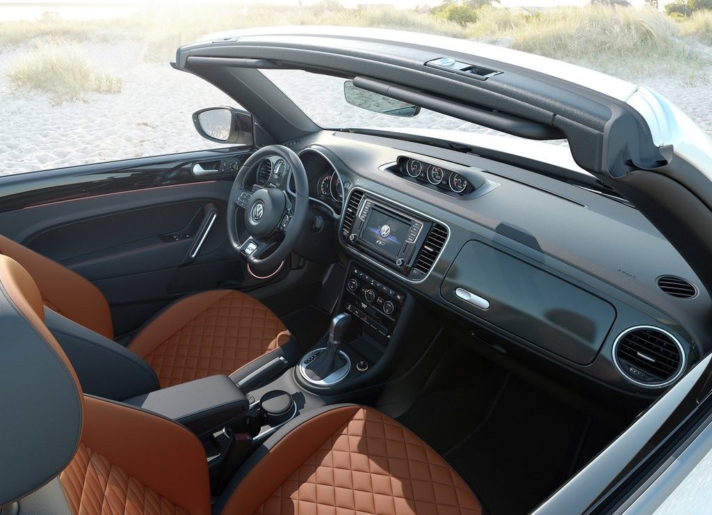 VOLKSWAGEN ATUALIZA O BEETLE, foto 8
