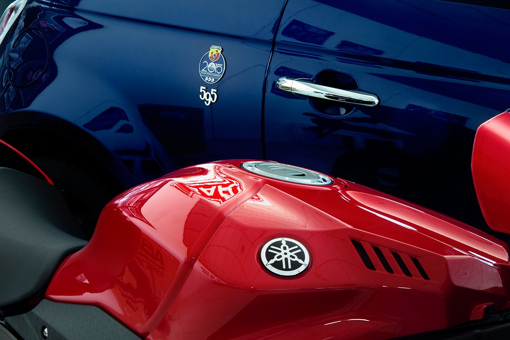 ABARTH 595 YAMAHA FACTORY RACING 99 LIMITED EDITION: EXCLUSIVO PARA O MERCADO ESPANHOL, foto 2