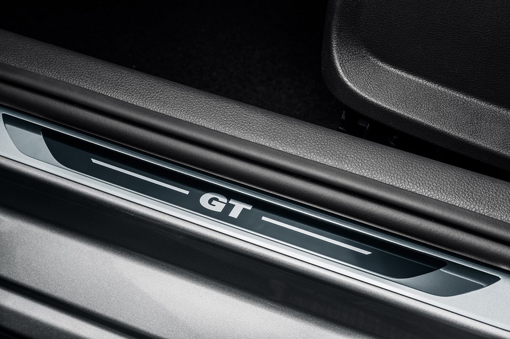 VOLKSWAGEN POLO GT SEDAN: DESIGN ESPORTIVO EXCLUSIVO PARA A RÚSSIA, foto 12