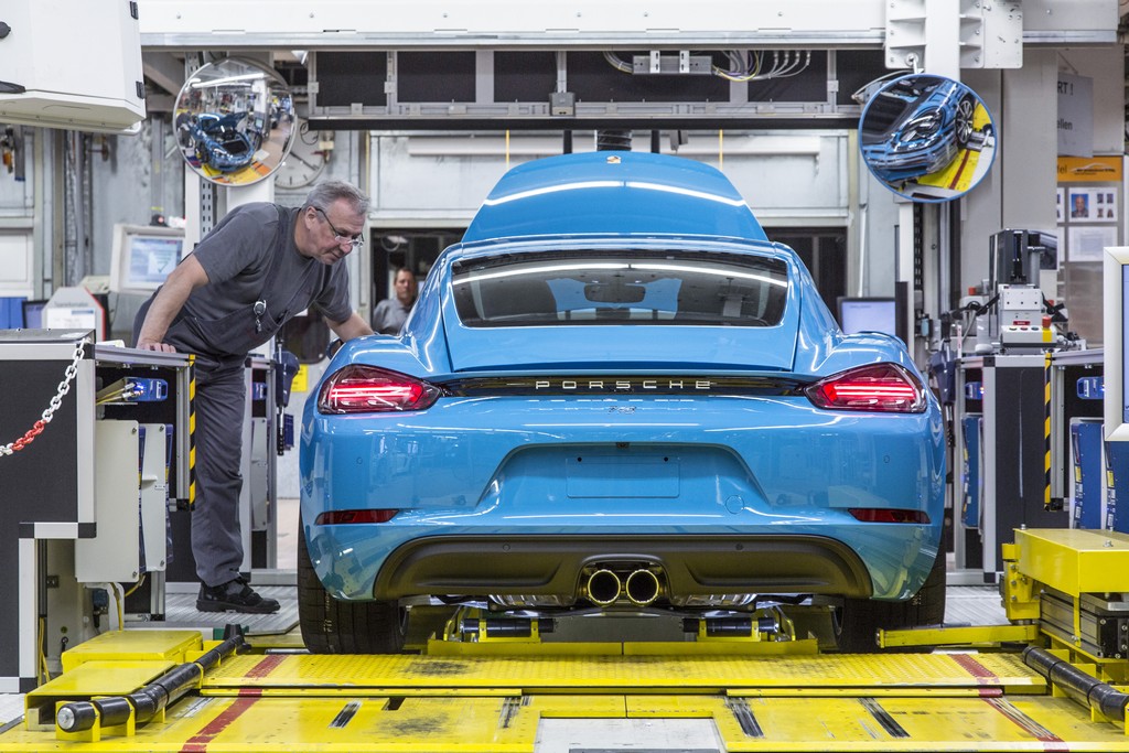 PRODUÇÃO DO NOVO PORSCHE 718 CAYMAN TEM INÍCIO EM ZUFFENHAUSEN, foto 6