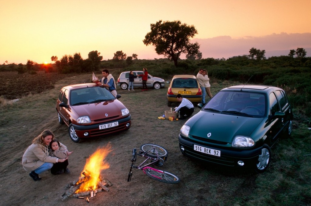 CELEBRANDO 25 ANOS DE SUCESSO, O CLIO É O MODELO FRANCÊS MAIS VENDIDO DE TODA A HISTÓRIA DO AUTOMÓVEL, foto 9