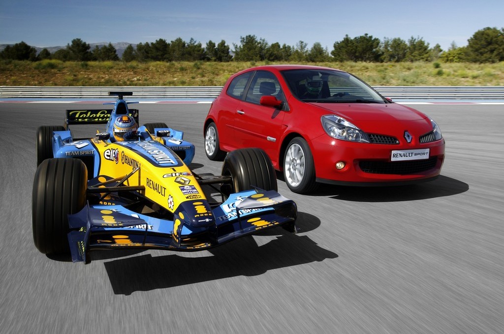 CELEBRANDO 25 ANOS DE SUCESSO, O CLIO É O MODELO FRANCÊS MAIS VENDIDO DE TODA A HISTÓRIA DO AUTOMÓVEL, foto 21