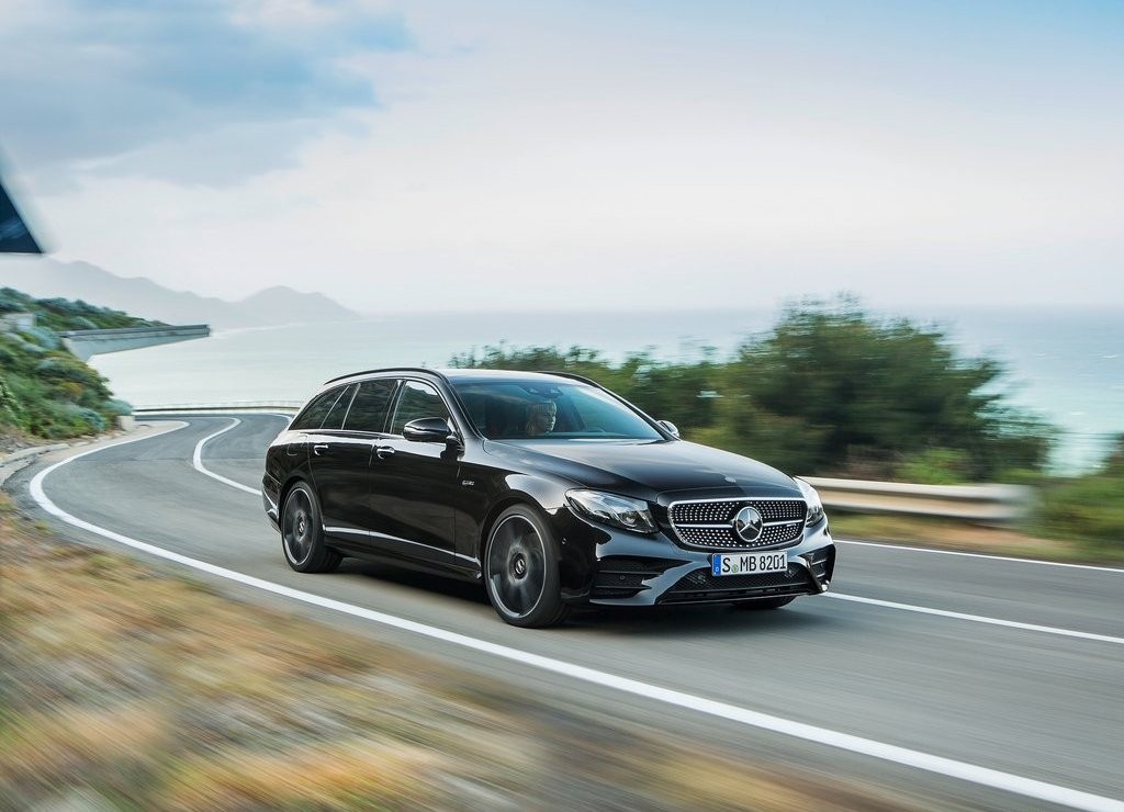 MERCEDES-AMG E 43 ESTATE 4MATIC: ESPORTIVIDADE E POTÊNCIA NA CARROCERIA PERUA, foto 6