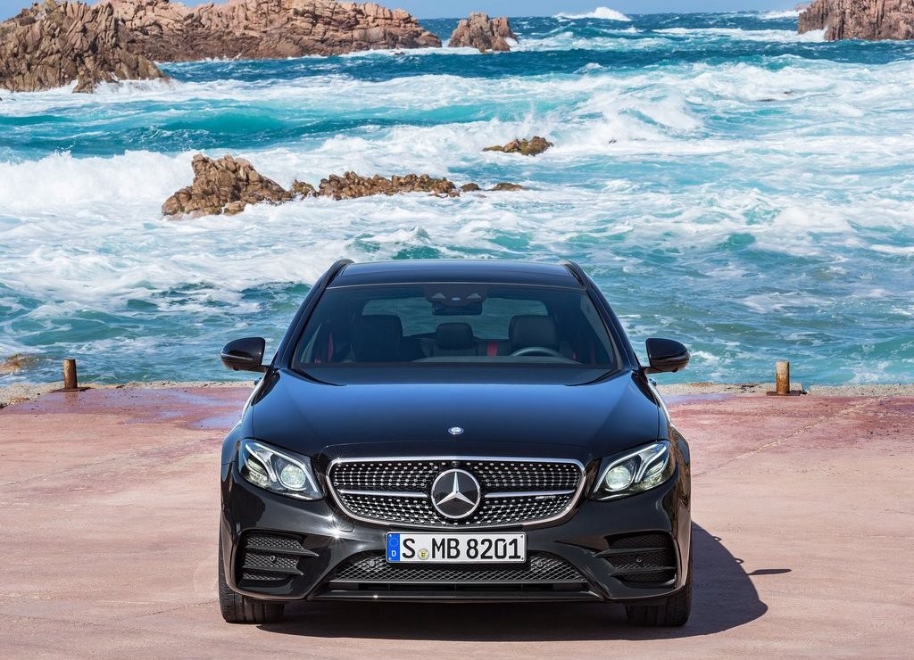 MERCEDES-AMG E 43 ESTATE 4MATIC: ESPORTIVIDADE E POTÊNCIA NA CARROCERIA PERUA, foto 14