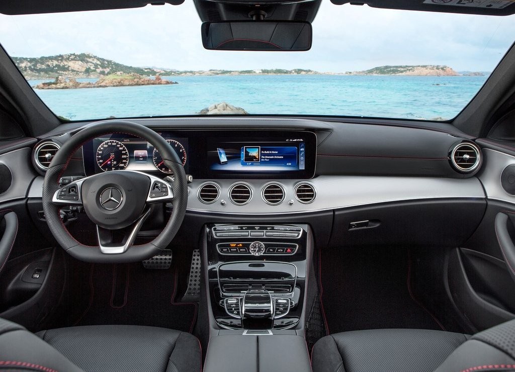 MERCEDES-AMG E 43 ESTATE 4MATIC: ESPORTIVIDADE E POTÊNCIA NA CARROCERIA PERUA, foto 16