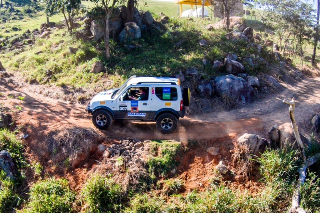 CURSO 4X4 DA SUZUKI ENSINA TÉCNICAS PARA CONDUÇÃO FORA DE ESTRADA, foto 1