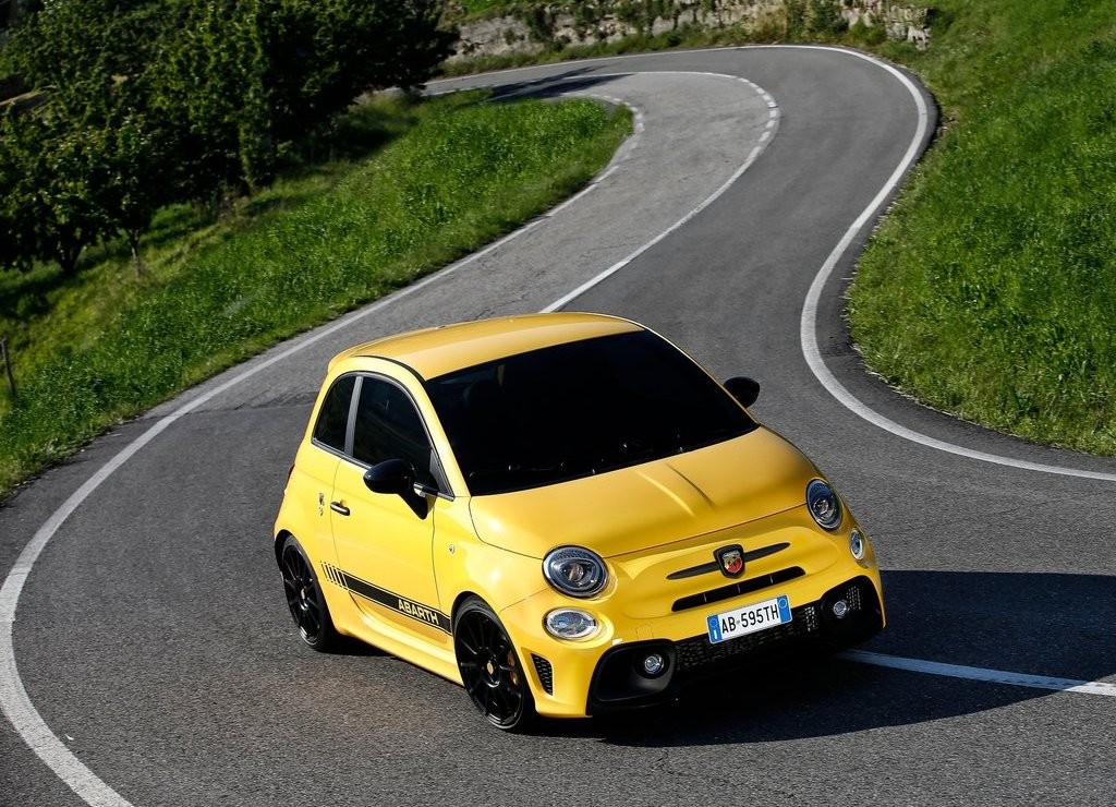 SURGEM NOVAS IMAGENS DO FIAT 595 ABARTH MOSTRANDO MAIS DETALHES, foto 4