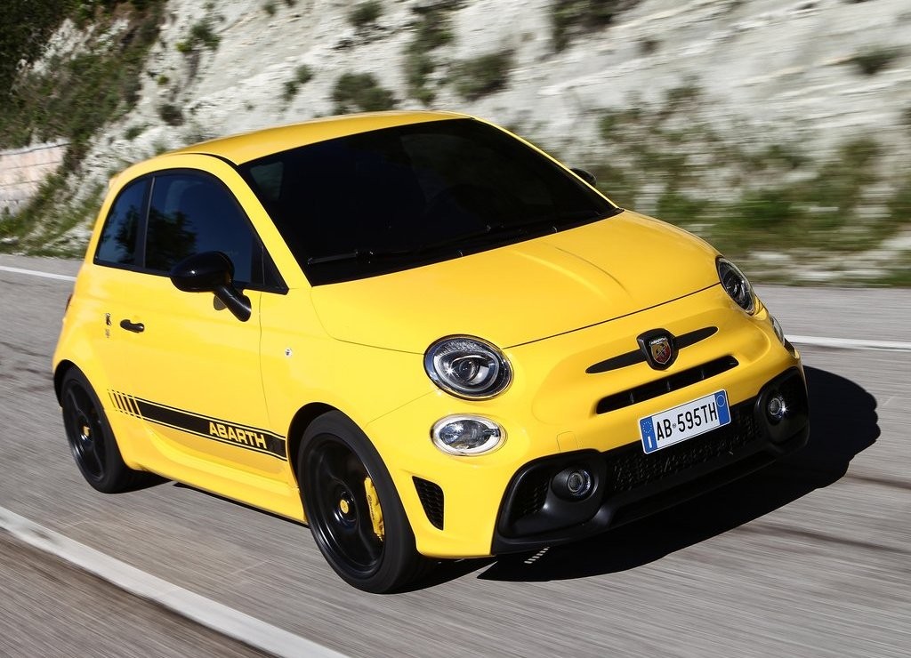 SURGEM NOVAS IMAGENS DO FIAT 595 ABARTH MOSTRANDO MAIS DETALHES, foto 12