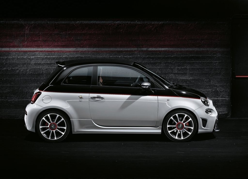 SURGEM NOVAS IMAGENS DO FIAT 595 ABARTH MOSTRANDO MAIS DETALHES, foto 15